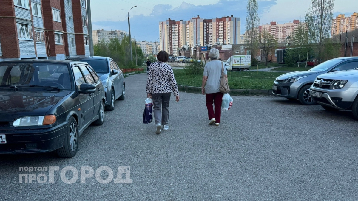 Когда сложно, всегда вспоминаю этот стих Ларисы Рубальской: помогает понять жизнь такой, какая она есть