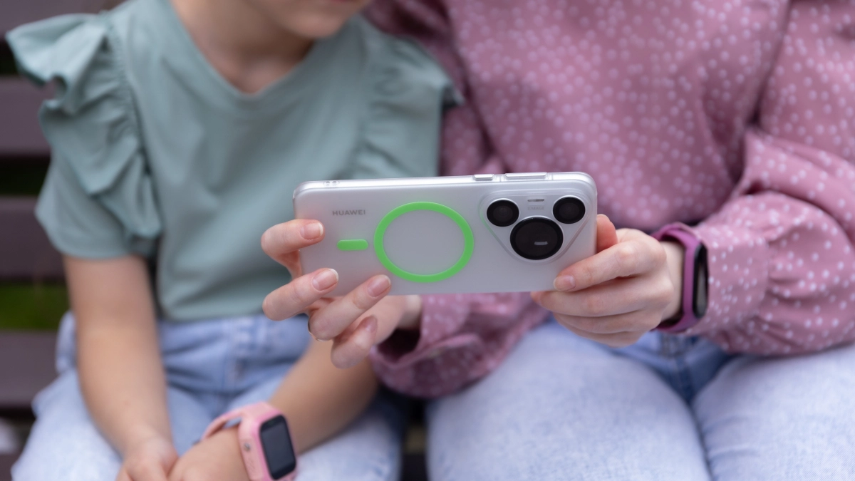 Не только игры: как подготовить смартфон школьника к летним каникулам