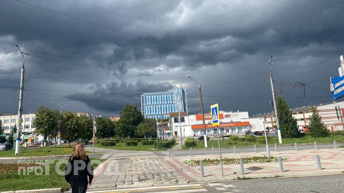 В Чувашии ожидается гроза и ливни: МЧС выпустило предупреждение