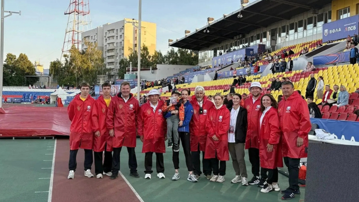 Свыше 80 волонтеров помогали на Кубке России по легкой атлетике в Чебоксарах