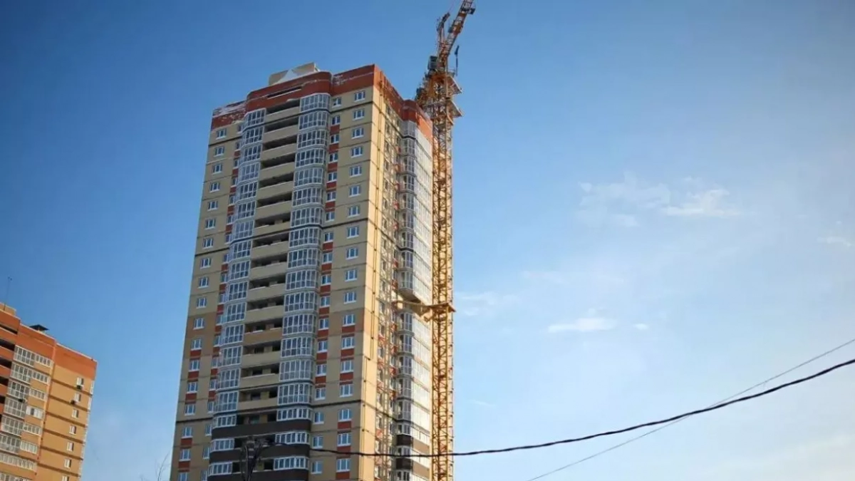 В Чебоксарах проверили ход работ на долгостроях в ЖК "Кувшинка": обращение к президенту дало свои плоды