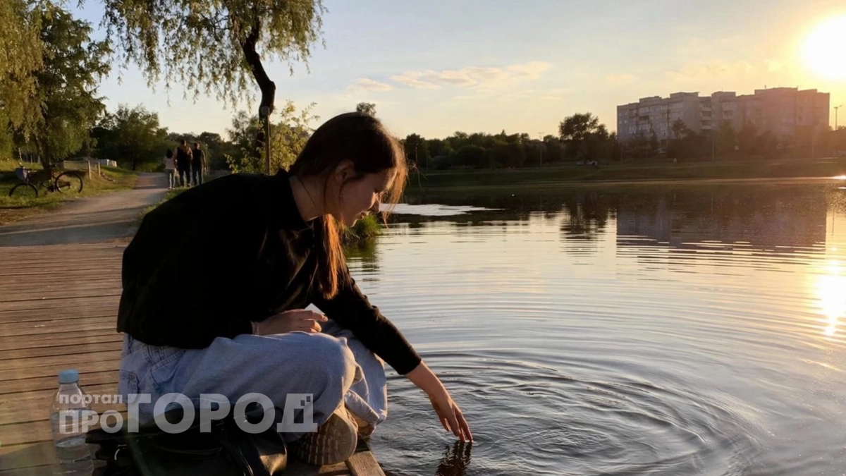 Интуиция Овнов сегодня работает как мощный радар, а Раки чувствуют наплыв энергии