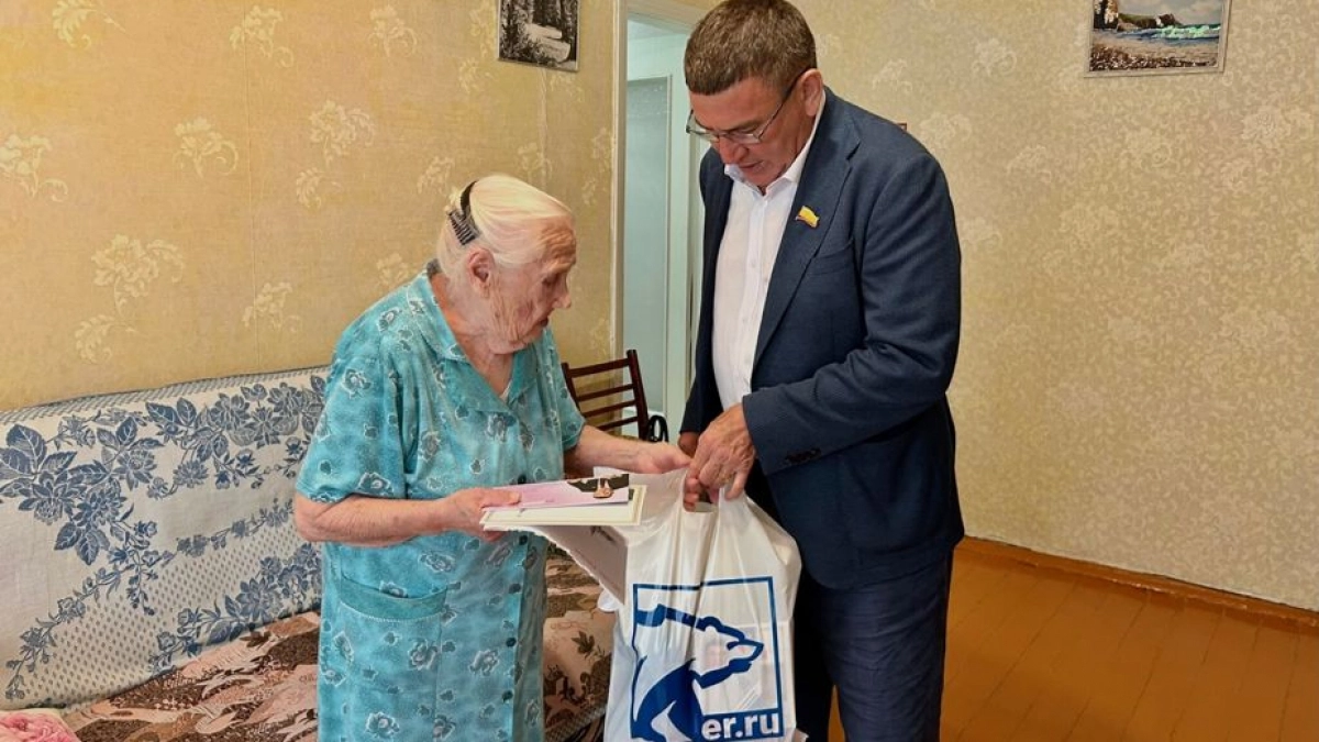 Вдова участника Великой Отечественной войны из Чебоксар отметила 101-й день рождения