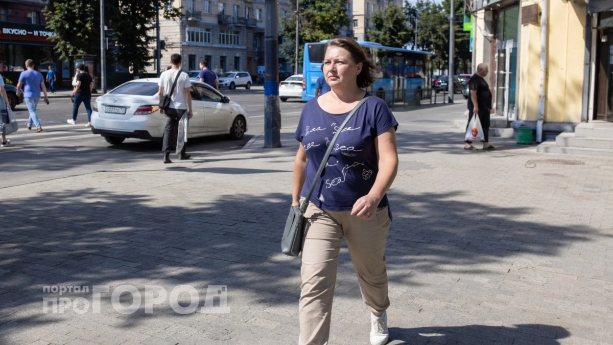 Могут разрушить вашу репутацию: эти вещи в сумочке кричат о низком интеллекте хозяйки