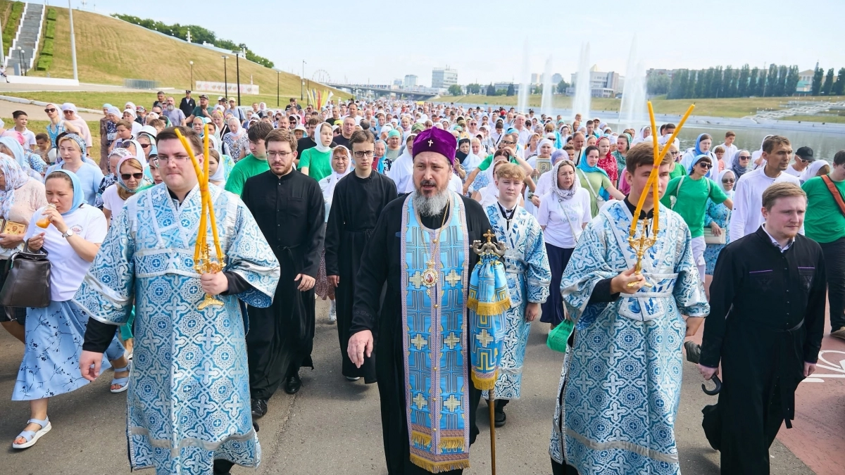 В Чебоксарах перекроют движение из-за массового крестного хода