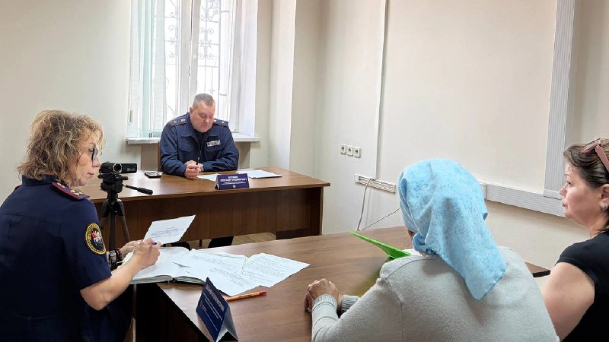 Пять лет в аварийном доме, а власти бездействуют: чтобы решить проблему с жильем, жительнице Вурнар пришлось дойти до руководителя Следкома