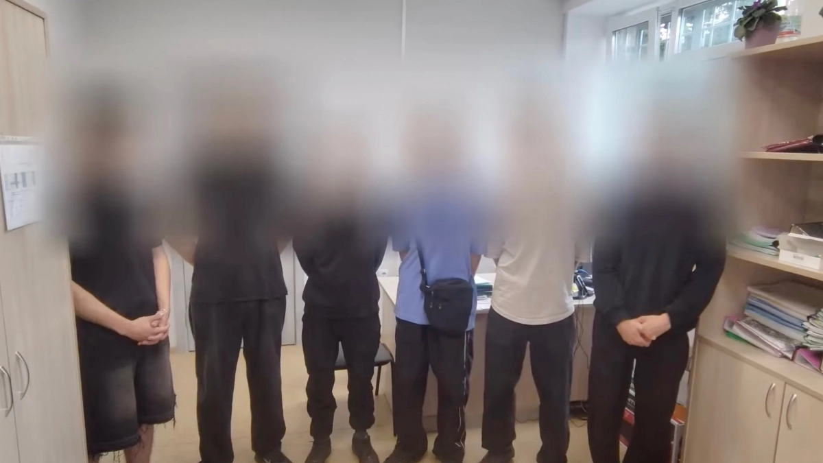 Мотоциклисты, которые катались в одних трусах и касках по Чебоксарам, хором извинились
