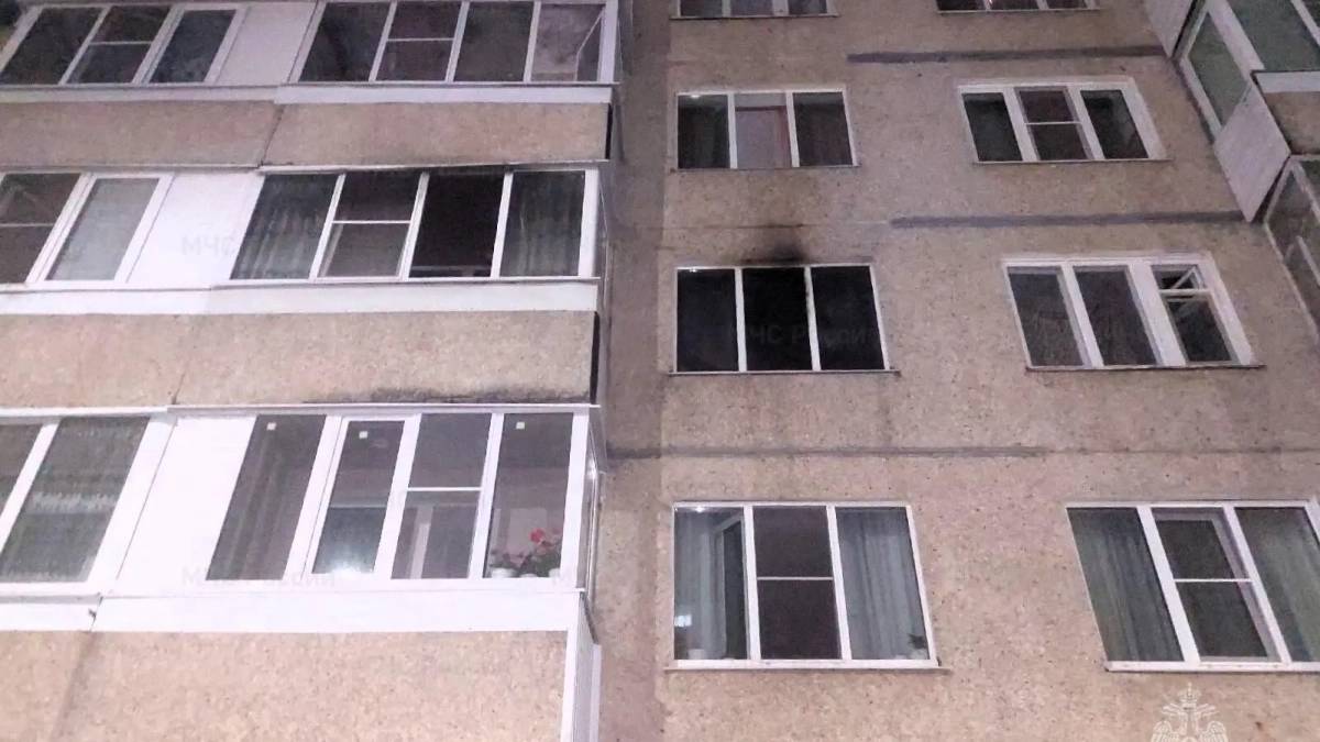 В Чебоксарах квартира загорелась из‑за люстры