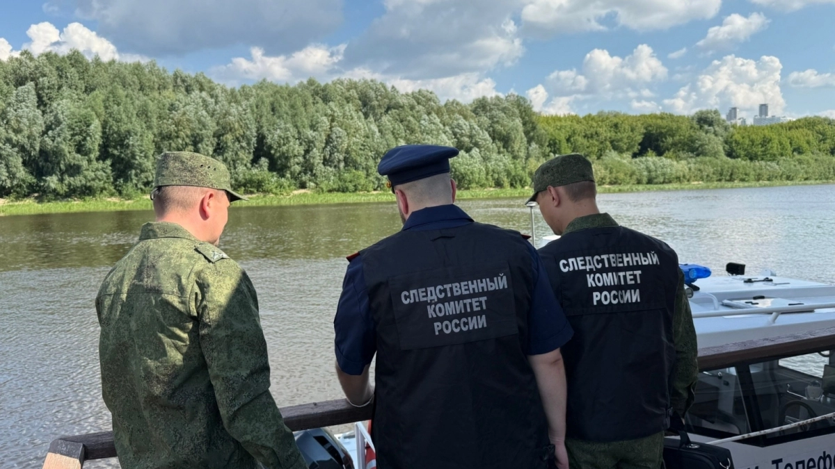 Рядом с Чувашией на Волге перевернулась лодка: один рыбак утонул