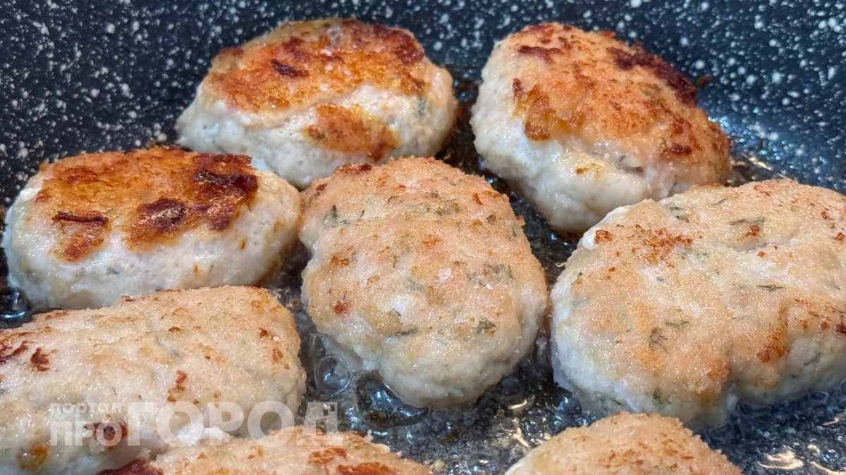 Лук в котлеты резать, тереть или молоть? Вкус получается совсем разный