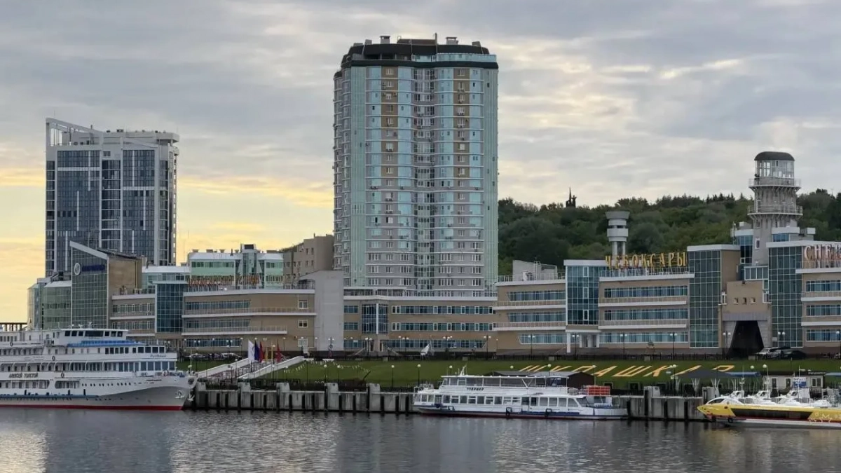 В понедельник все рейсы теплохода "Чувашия" в Чебоксарах отменили