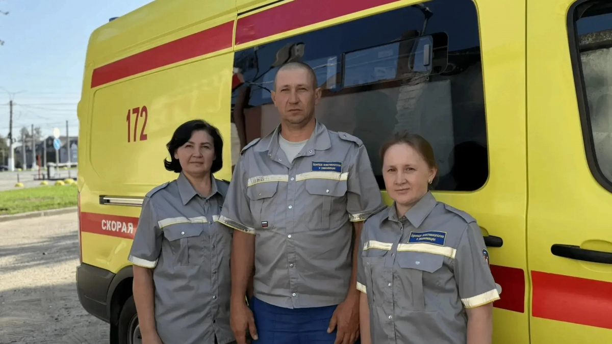 В Чебоксарах медики 15 минут заводили сердце мужчине, который потерял сознание на автовокзале