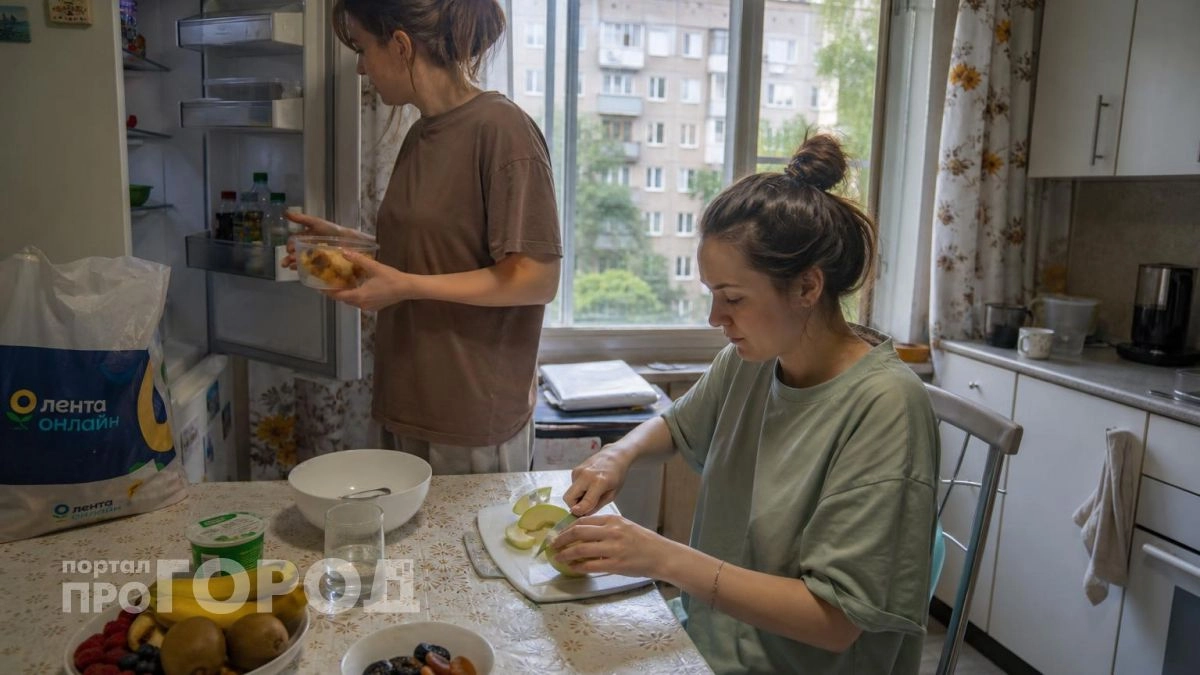 Вы делаете это зря: диетолог объяснила, как время поедания фруктов влияет на ваш вес и качество сна