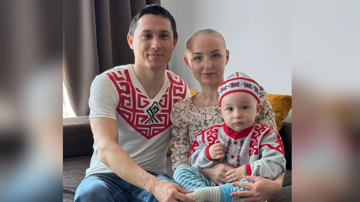 Ради любимого сибирячка выучила чувашский и получила чувашское имя: поженились по древнему обряду и назвали сына в честь богатыря