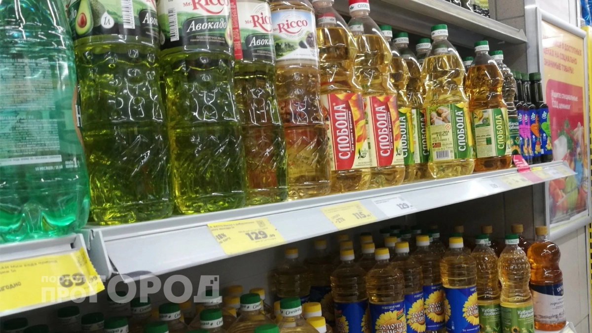 Как отличить качественное подсолнечное масло от желтой жижи: нужен зубчик чеснока и 5 минут времени