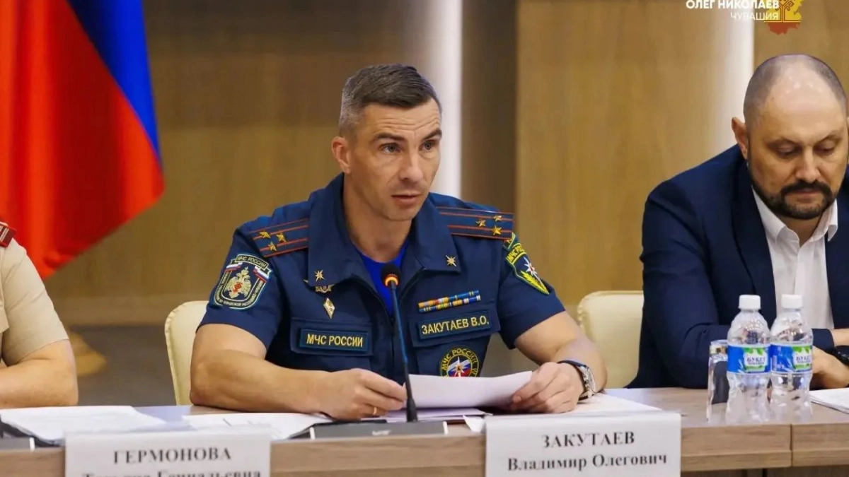 Олег Николаев потребовал срочно усилить безопасность детей на воде в Чувашии