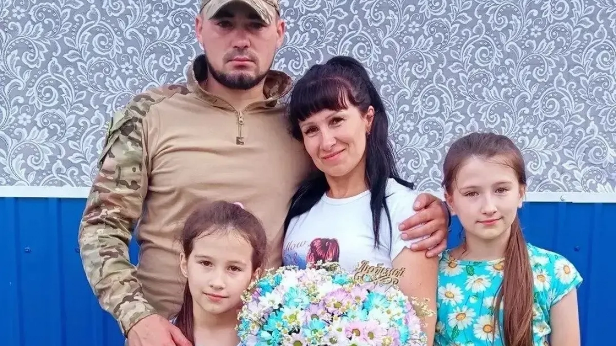 Семья бойца СВО из Чувашии выиграла в номинации "Семья защитника Отечества"