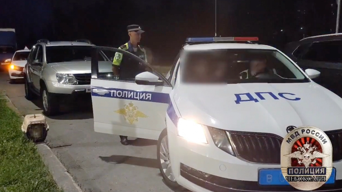 Житель Чебоксар лишился автомобиля после встречи с учебной машиной и полицией