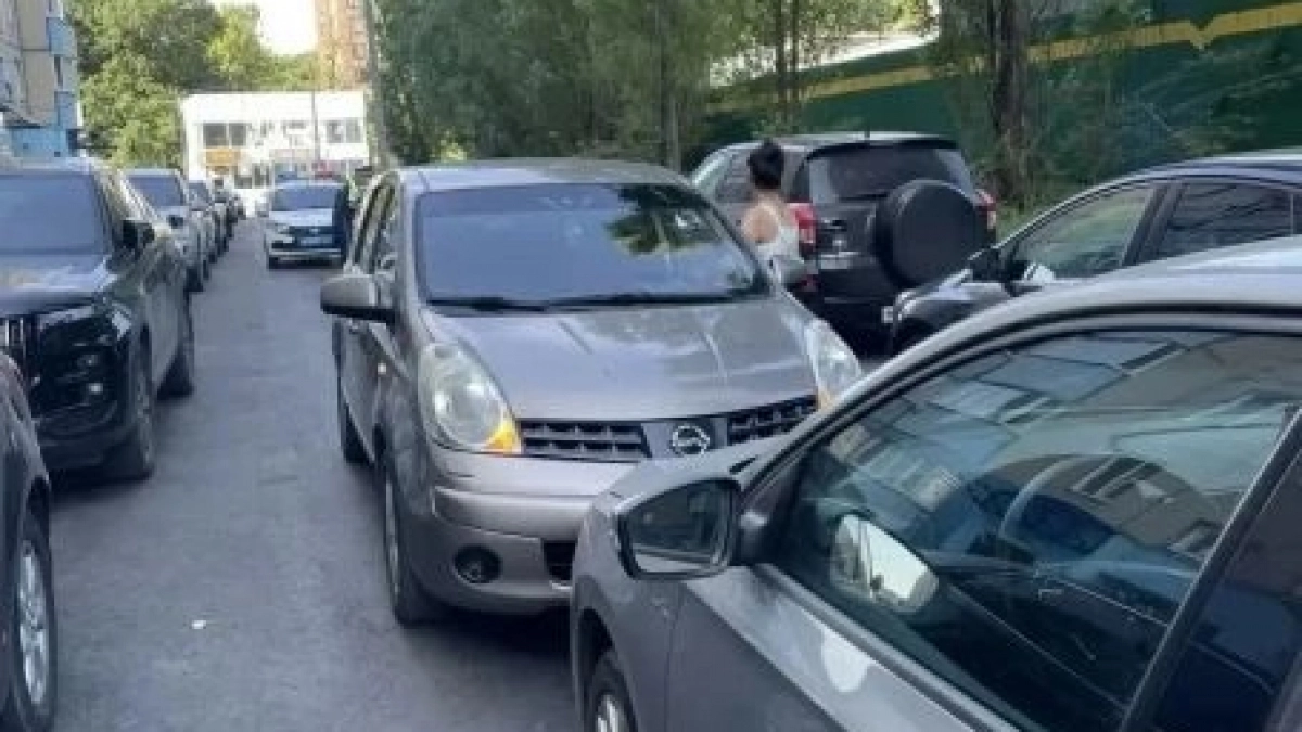 В Чебоксарах инспектор по пути на службу остановил водителя с признаками опьянения