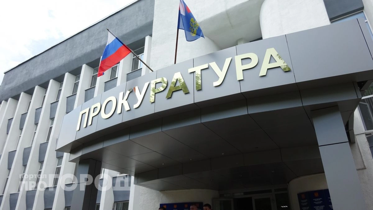 Водитель автобуса в Чебоксарах показал пассажирке оскорбительный жест