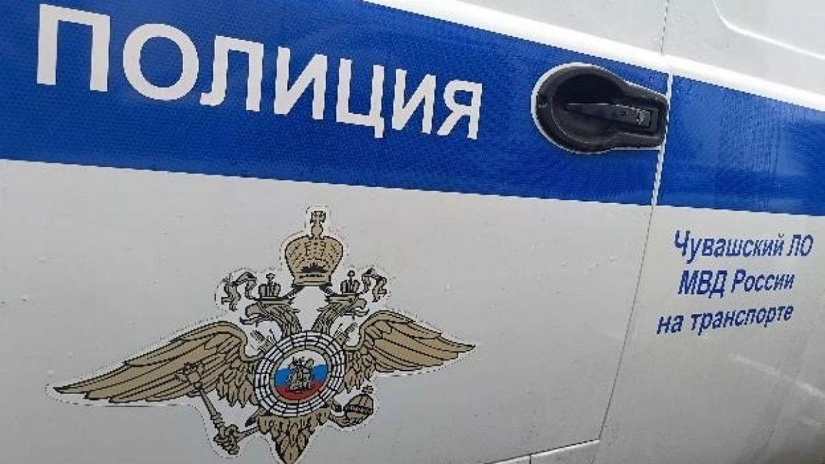 Пятеро детей устроили опасную игру на железной дороге в Чувашии