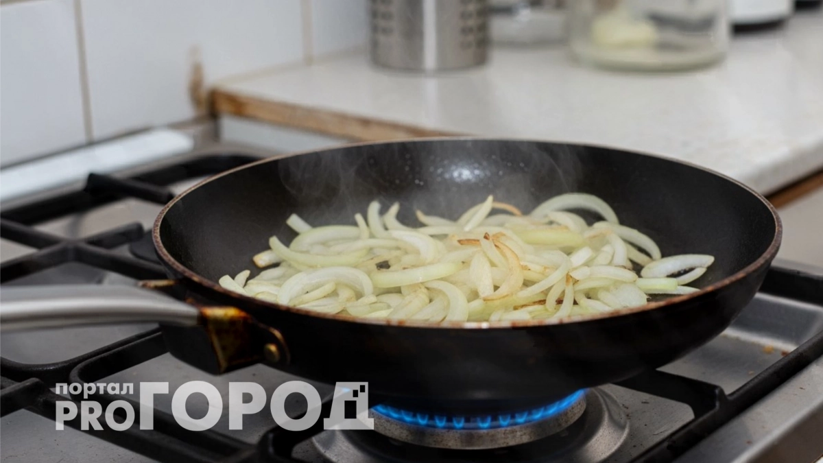 Масло больше не понадобится, только соль: как жарить блюда по древней методике