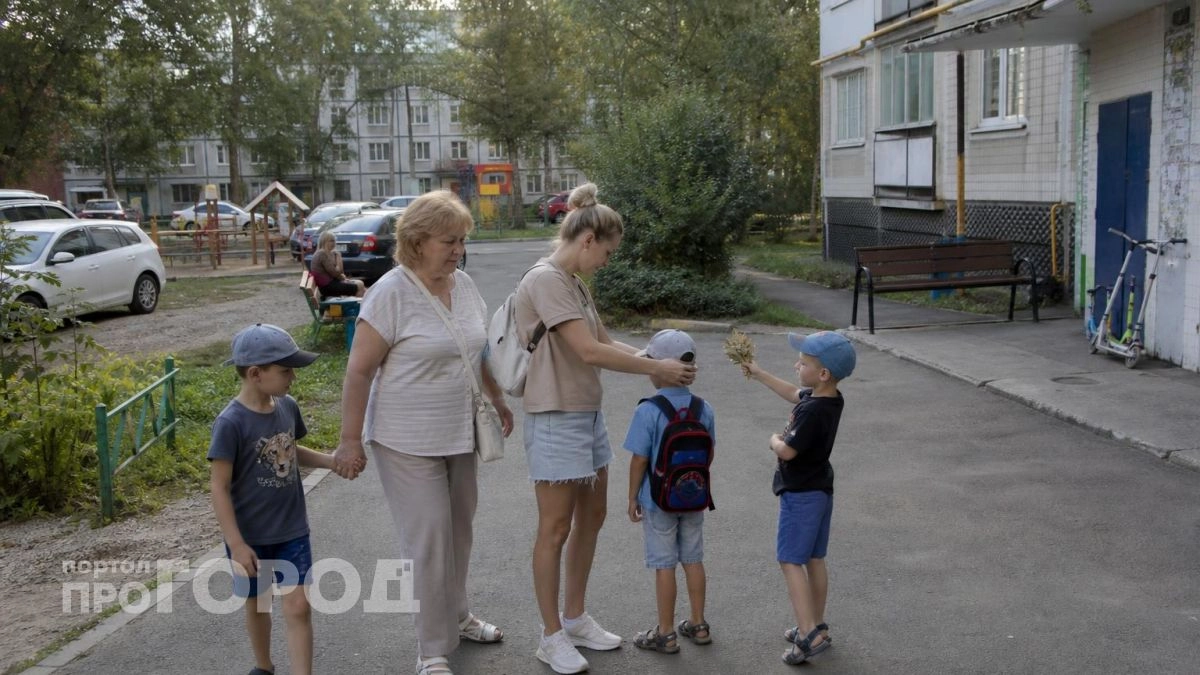 Запретила бабушке кормить внуков запрещенкой: теперь она не общается с нами и считает меня плохой матерью