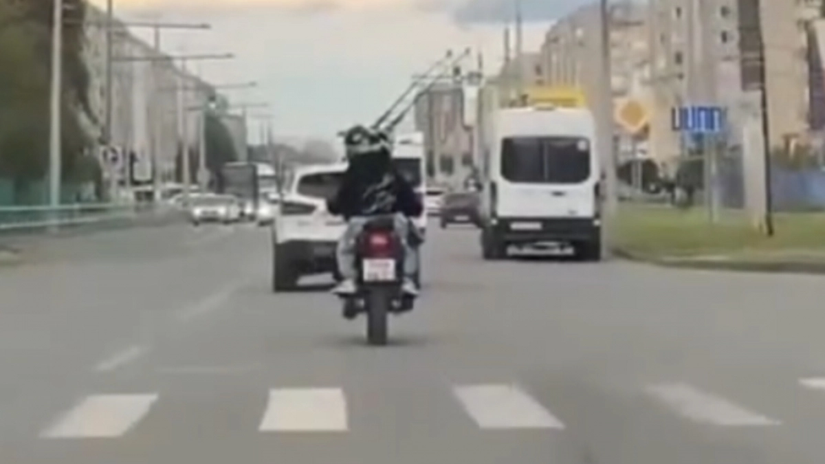 В Чувашии проходит рейд "Питбайк" с проверками подростков на дорогах