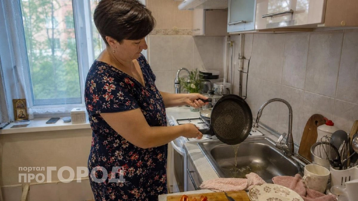 Хватит портить трубы: вот как правильно утилизировать масло после жарки чтобы не платить сантехнику