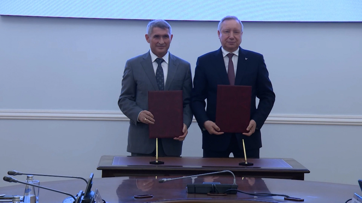 Петербург и Чувашия подписали карту сотрудничества в промышленности образовании и спорте