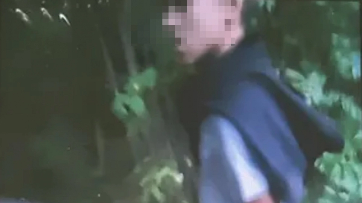 Били ногами, угрожали ножом и снимали расправу на видео: в Чебоксарах троих подростков отправят под суд за разбойное нападение