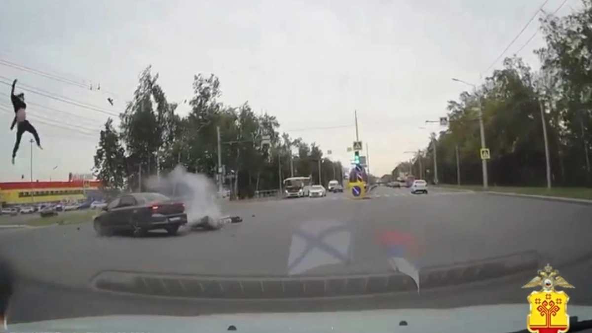 В Чебоксарах мотоциклист погиб в аварии на Марпосадском шоссе