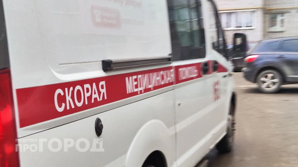 В Чувашии пациент с кровотечением обругал медиков скорой и получил штраф