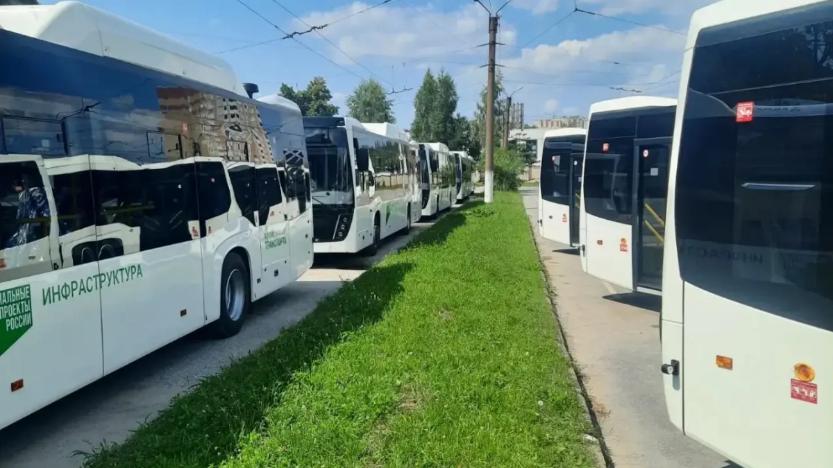 Чувашия получит еще 16 больших автобусов до конца года