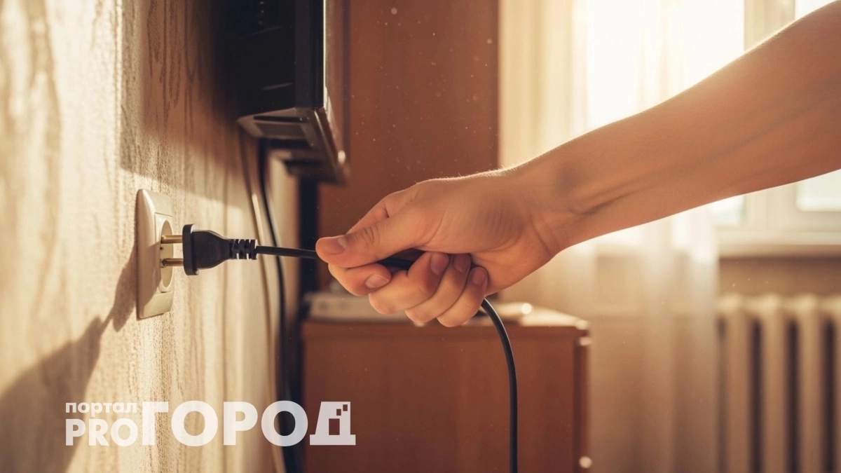Не отключайте резко из розетки эту технику: как завершить работу безопасно 