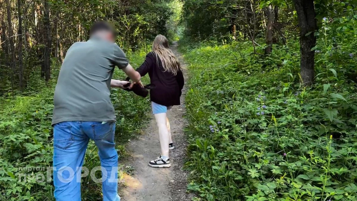 В Урмарах мужчина годами истязал свою дочь