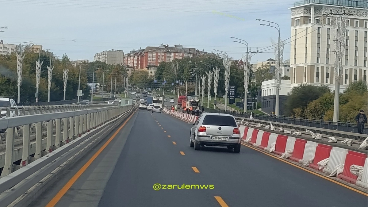 В Чебоксарах открыли две полосы Московского моста после ремонта
