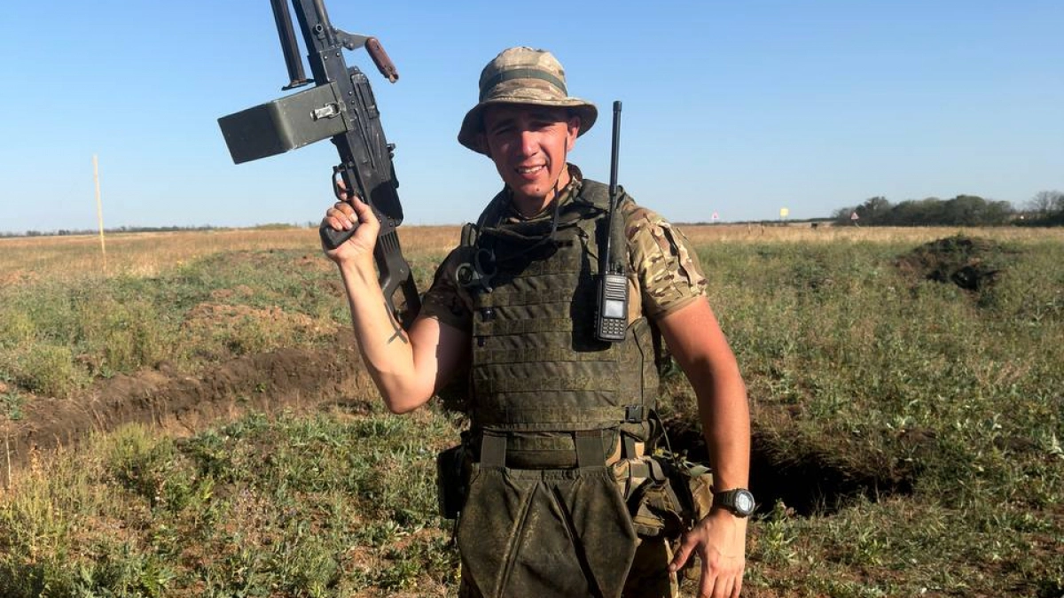 Боец из Чувашии прошел от службы в ОМОНе до командования штурмовым взводом на СВО: “Моя задача — сохранить жизнь боевых товарищей”