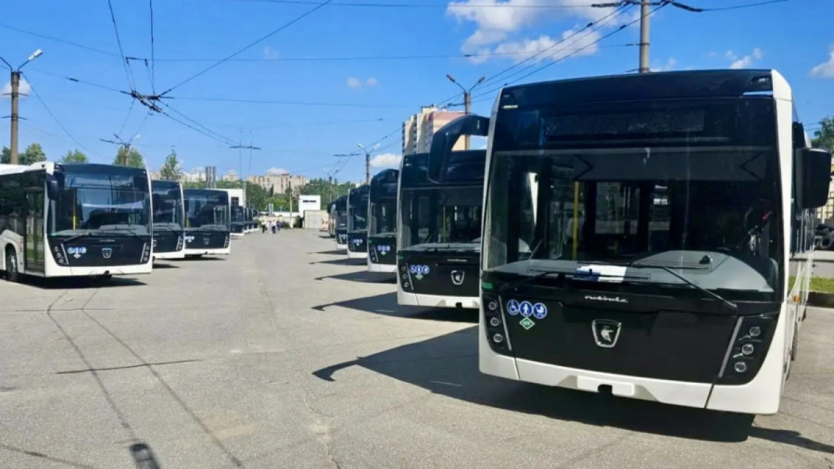 На закупку 16 вместительных автобусов в Чувашии выделили 254 миллиона рублей