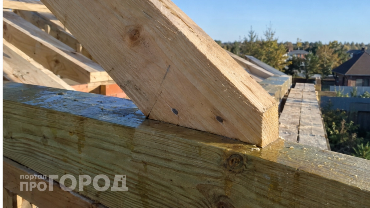Стропила разъедутся в первую зиму: опасная ошибка с уголками при сборке кровли
