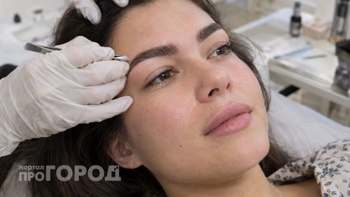 Перманент бровей уходит в прошлое: какая процедура стала главным трендом сезона