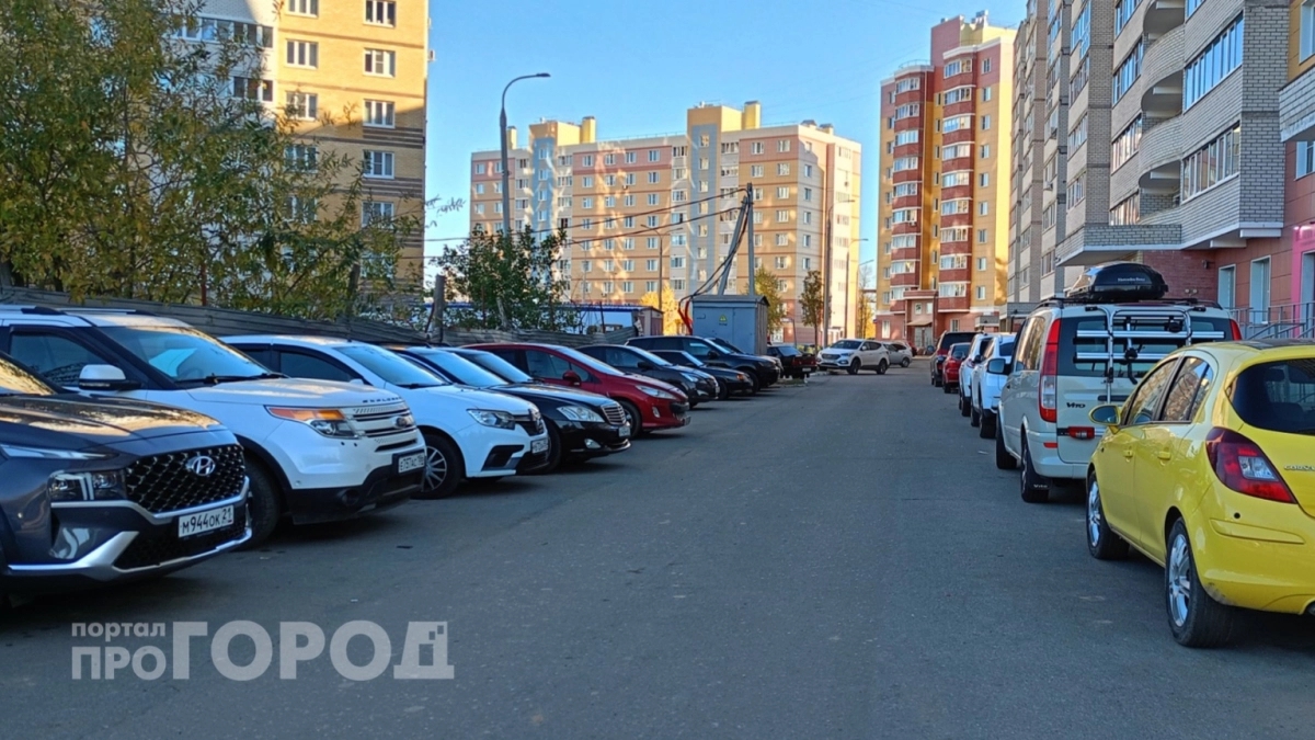 Кому принадлежат парковочные места во дворе: окончательное разъяснение Верховного суда