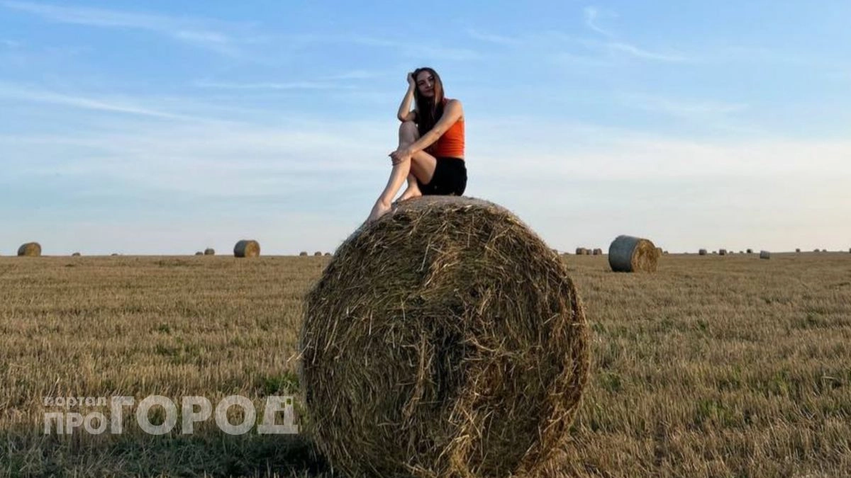 Сельским женщинам Чувашии предложили устроить модные фотосессии с тракторами и самоварами