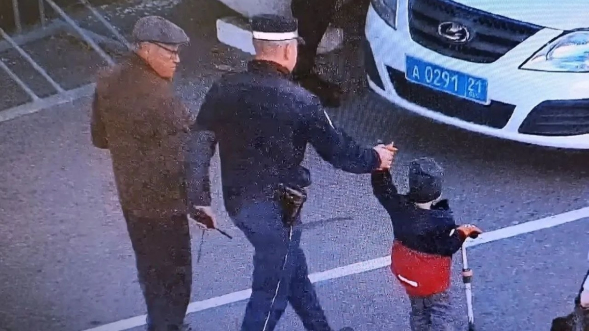 Чебоксарские полицейские перехватили уехавшего от матери четырехлетнего малыша