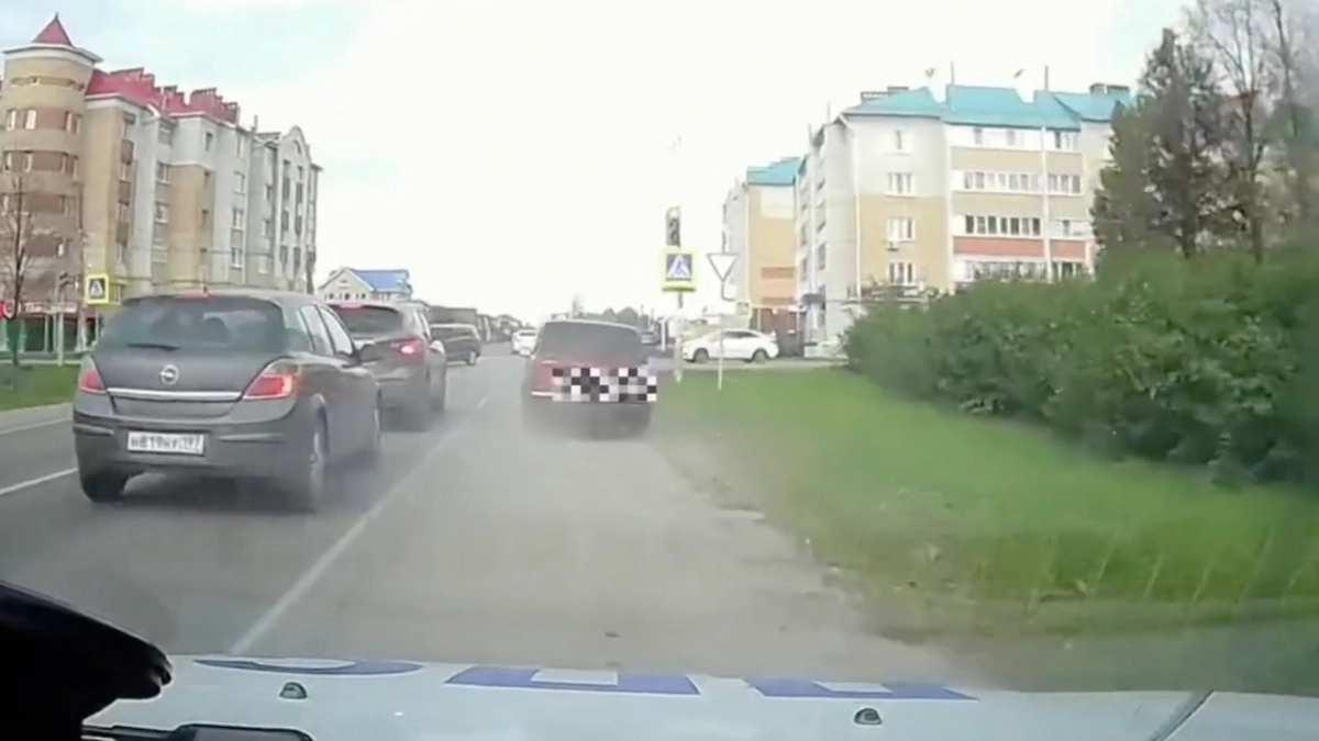 Подросток на тонированной "семерке" собрал букет нарушений во время погони в Канаше