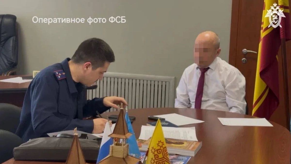Уголовное дело против экс-главы района, проверка систем оповещения и новые рабочие места: главные новости за 6 октября