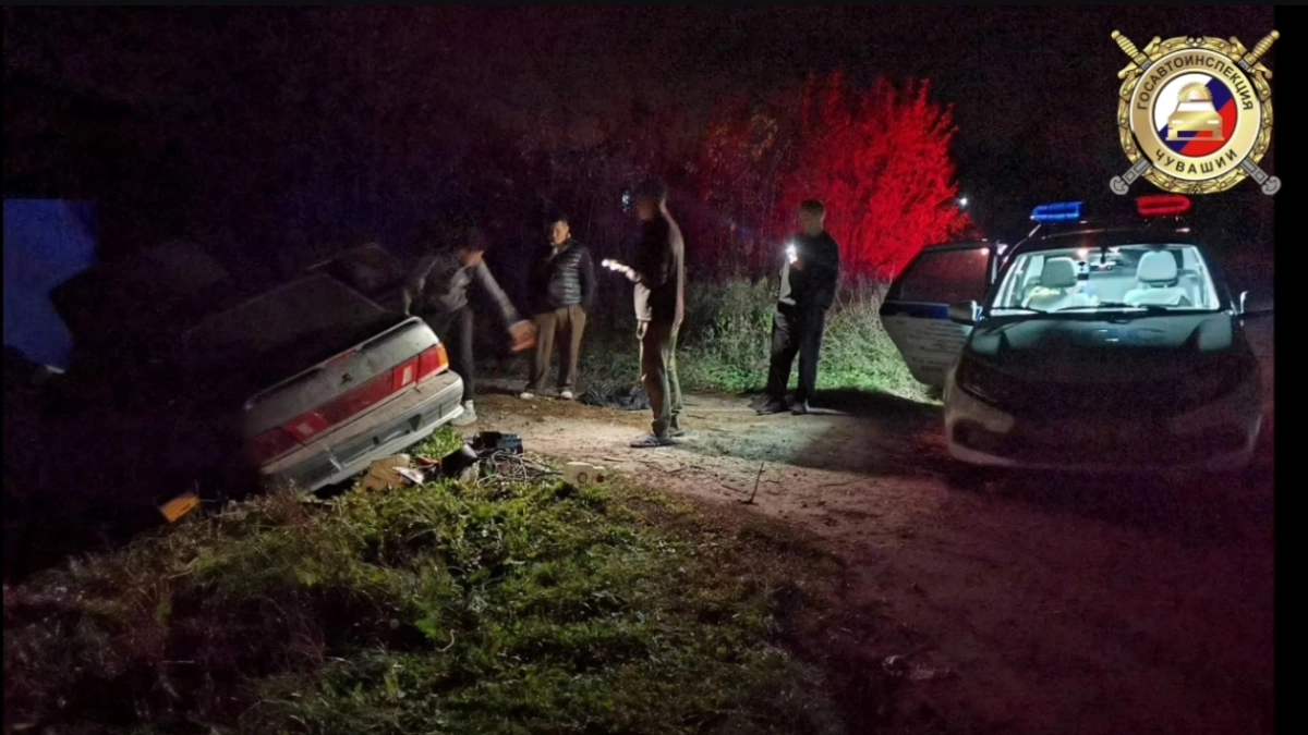 18-летний пьяный юноша разбил машину во время погони под Мариинским Посадом