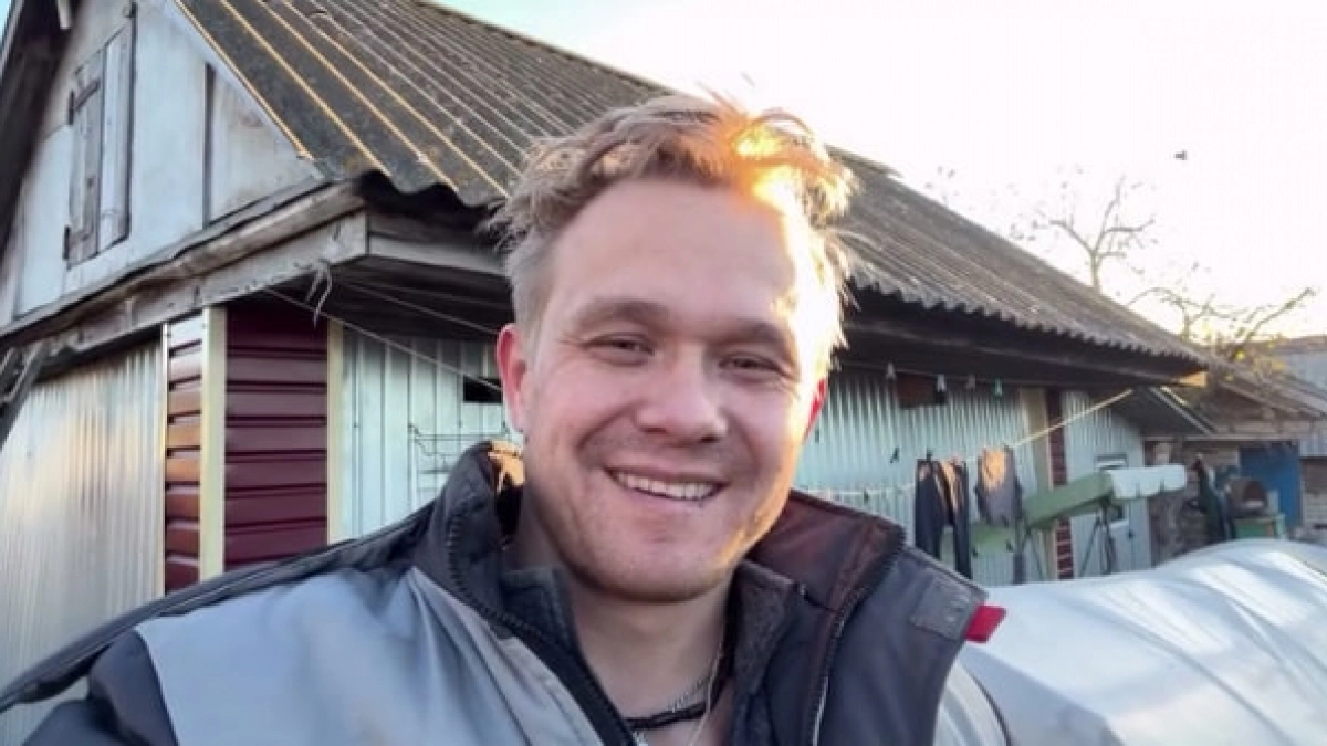 Звезда сериалов Владимир Тяптушкин приехал в Чувашию, чтобы помочь родителям: "Выгрузил несколько тонн зерна, я кайфую!"