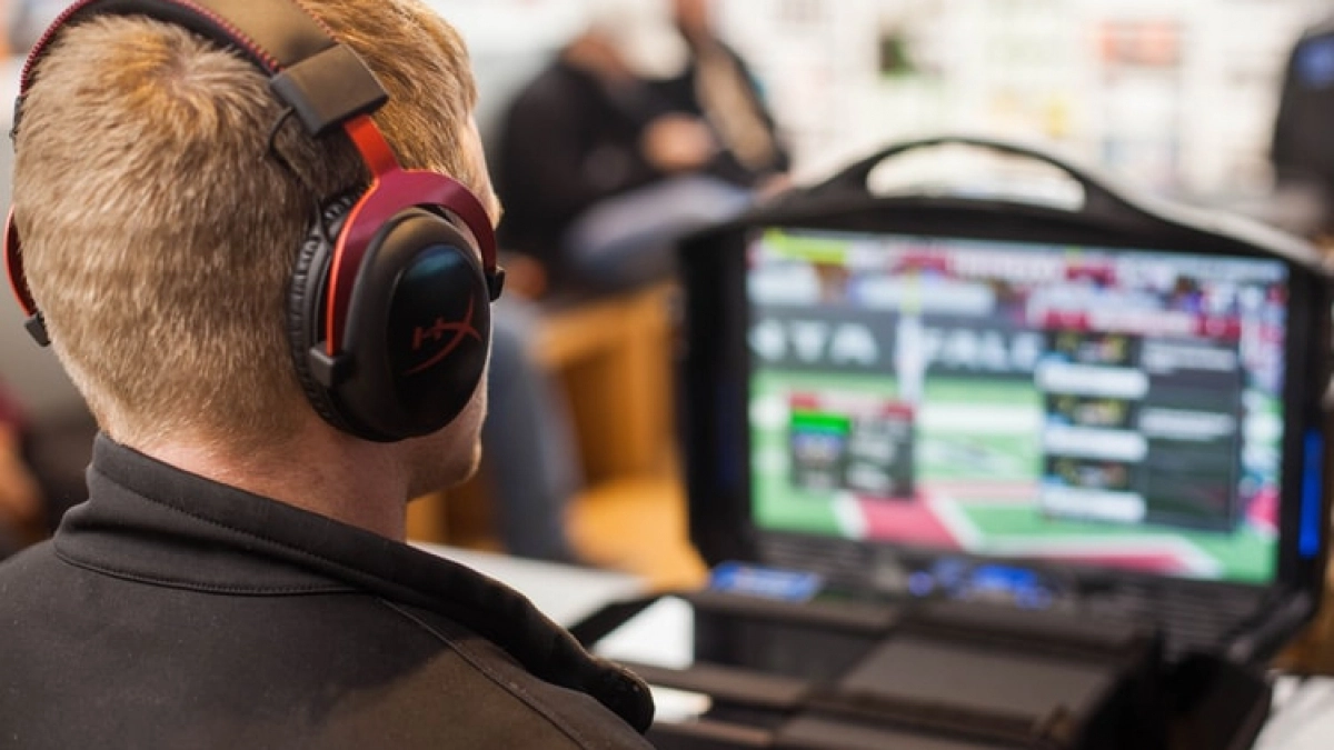В каких наушниках комфортно играть и соревноваться в киберспорте