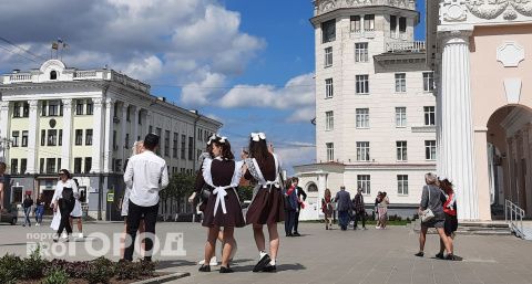 Более 10 выпускников в Чувашии стали 100-балльниками по русскому языку